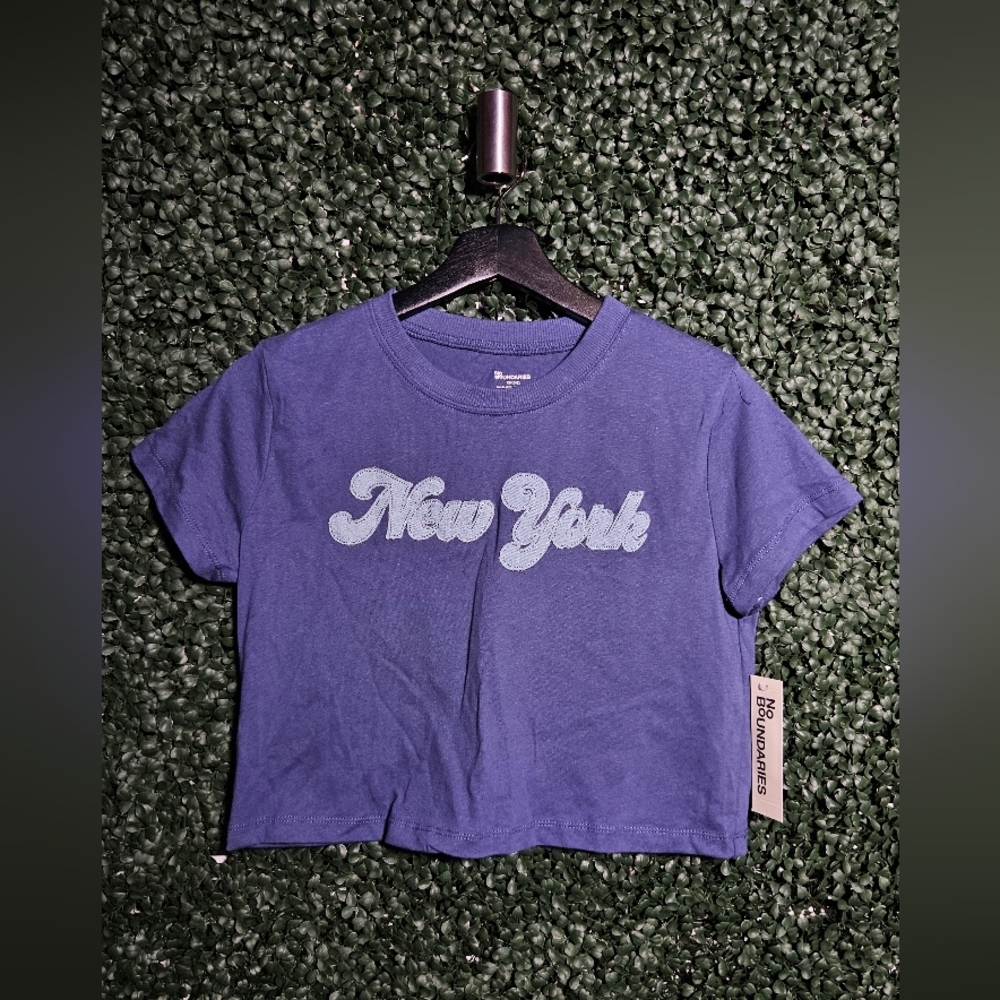 Navy Graphic Cropped Tee - Picture 1 of 4